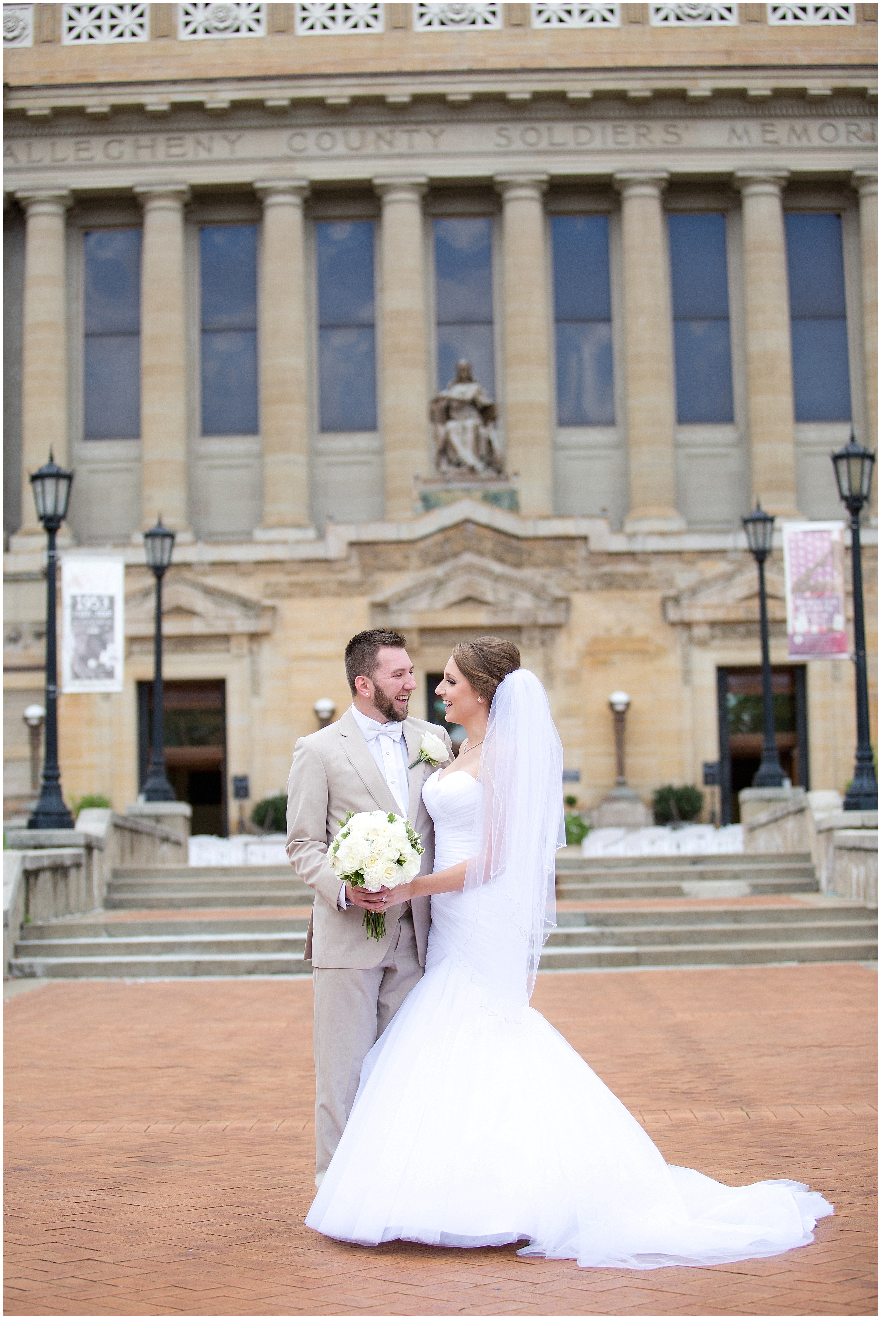 soldiers_sailors_memorial_hall_Pittsburgh_PA_wedding_photographer_041.jpg