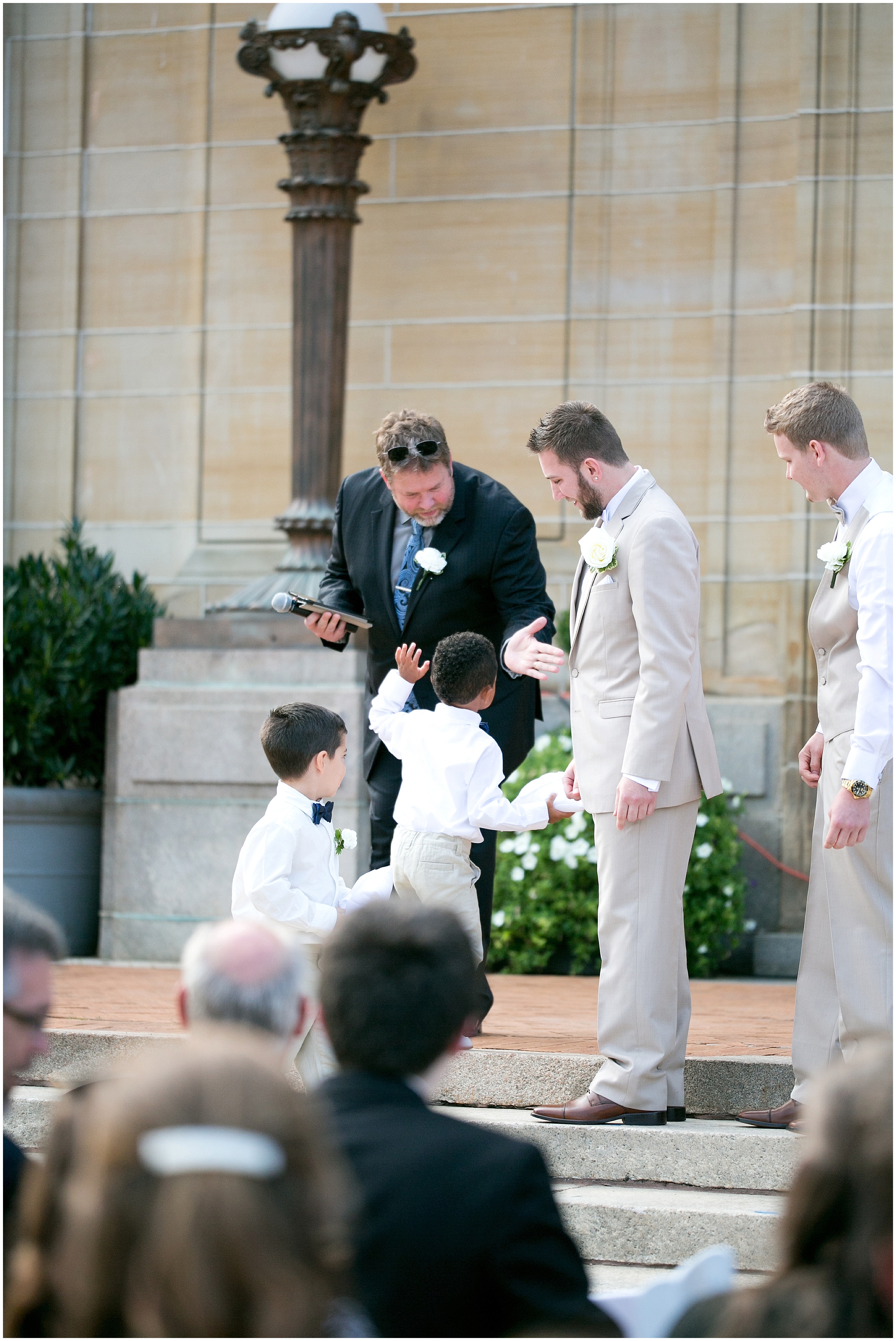 soldiers_sailors_memorial_hall_Pittsburgh_PA_wedding_photographer_072.jpg